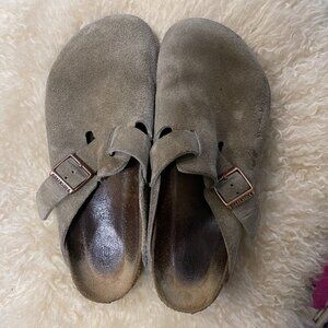 Birkenstock Boston Suede Taupe clogs